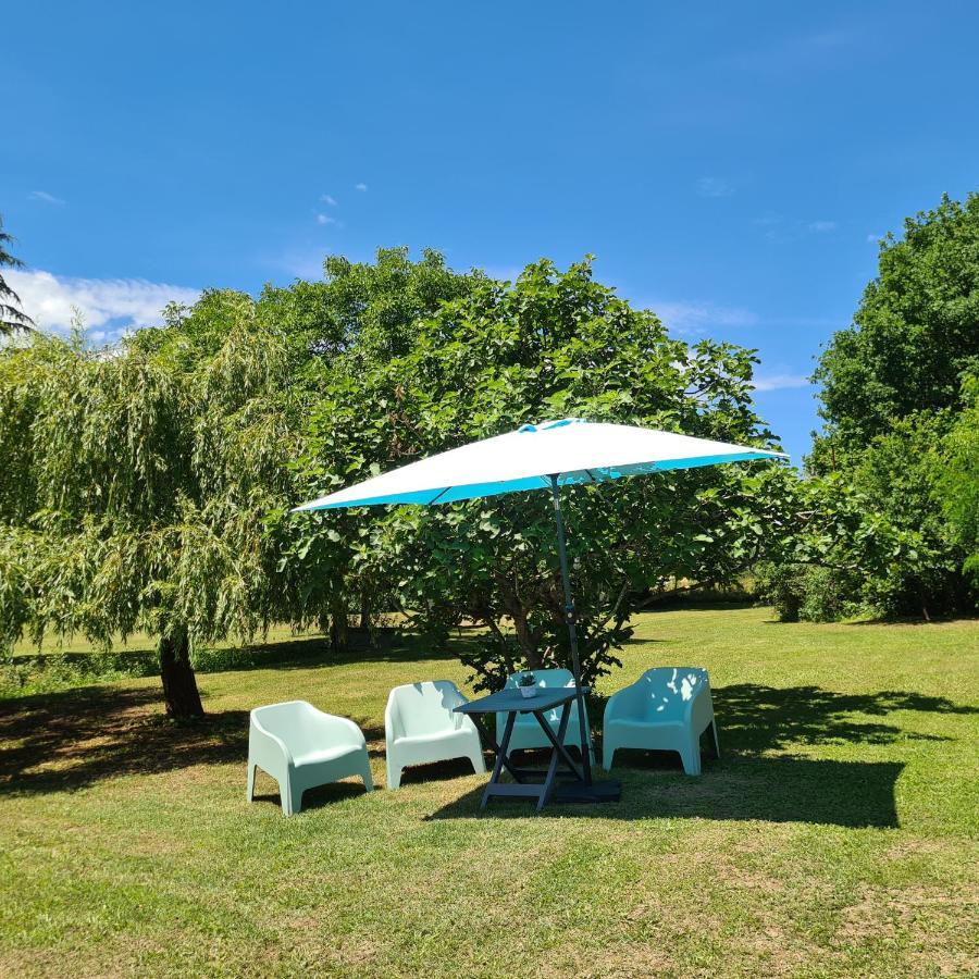 Le Coq En Repos Panzió Saint-Sylvestre-sur-Lot Kültér fotó