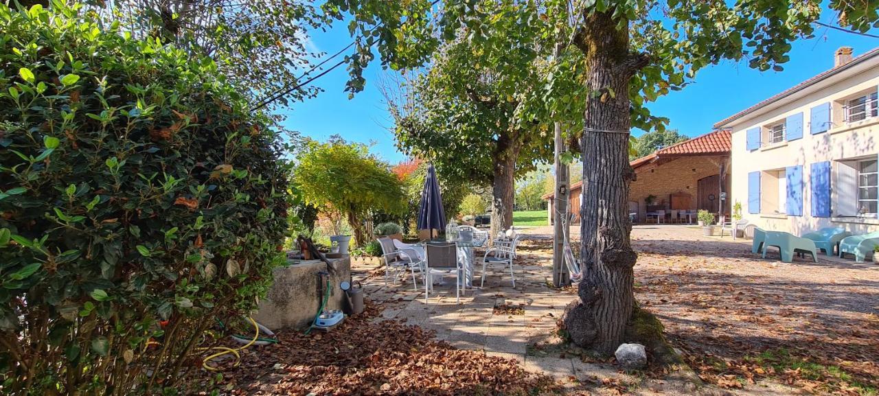 Le Coq En Repos Panzió Saint-Sylvestre-sur-Lot Kültér fotó