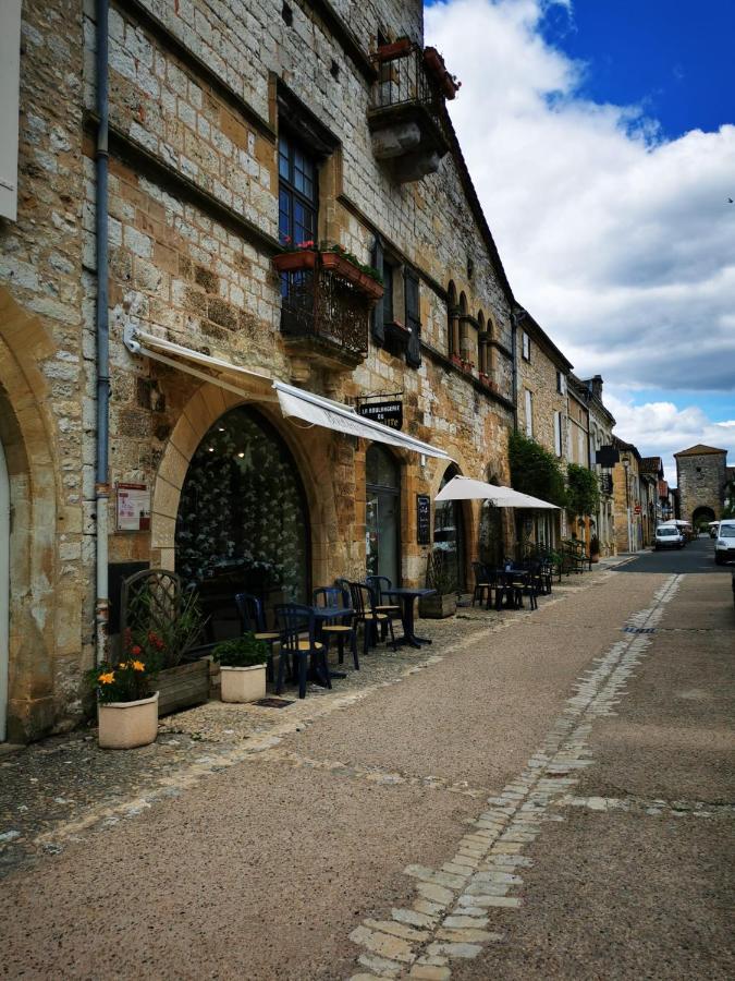 Le Coq En Repos Panzió Saint-Sylvestre-sur-Lot Kültér fotó